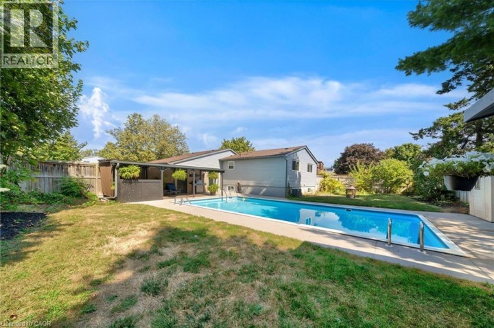 Photo 3 at 23 Bismark Drive, Cambridge