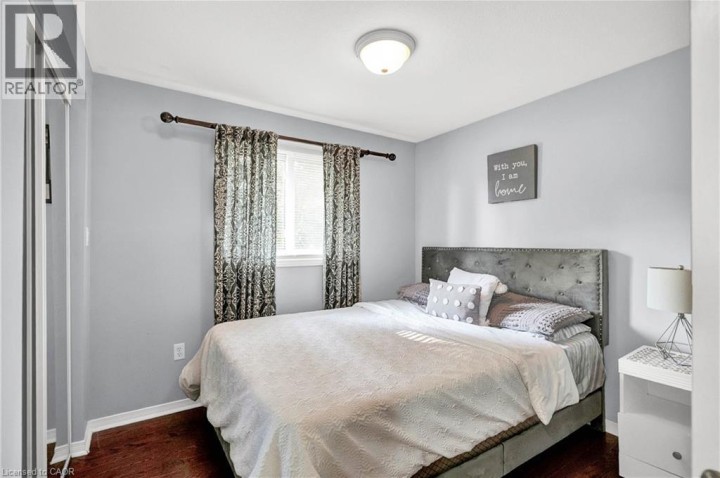 Photo 22 at 52 Dawn Crescent, Cambridge