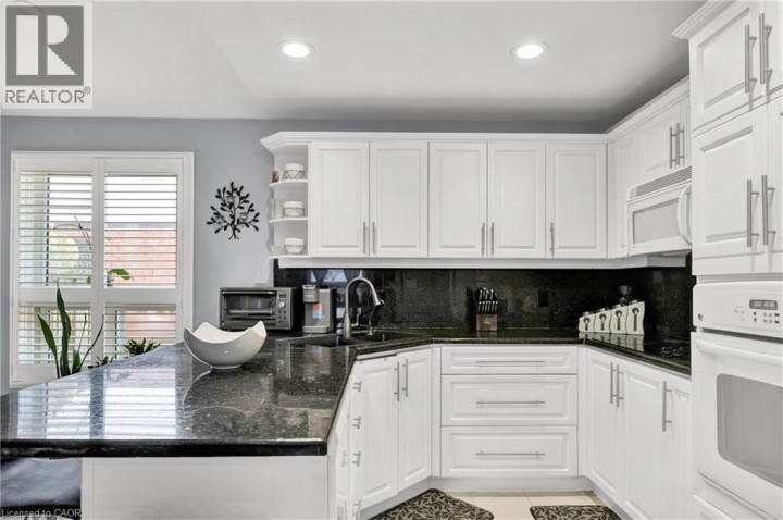 Photo 16 at 52 Dawn Crescent, Cambridge