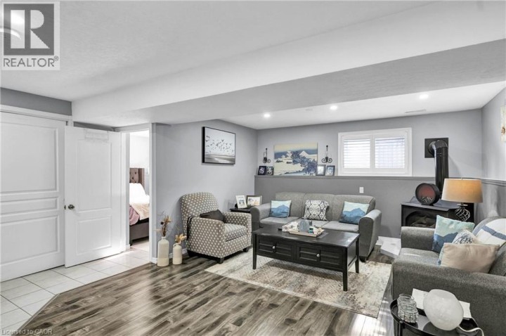 Photo 29 at 52 Dawn Crescent, Cambridge