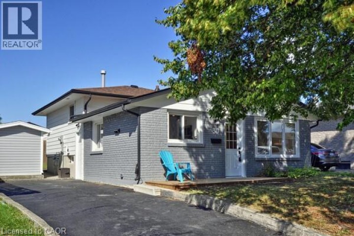 Photo 2 at 30 Grenadier Road, Cambridge