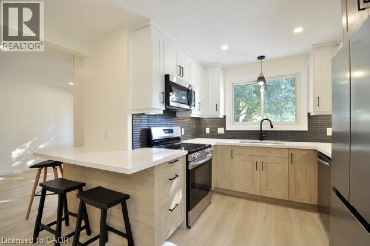 Photo 6 at 30 Grenadier Road, Cambridge