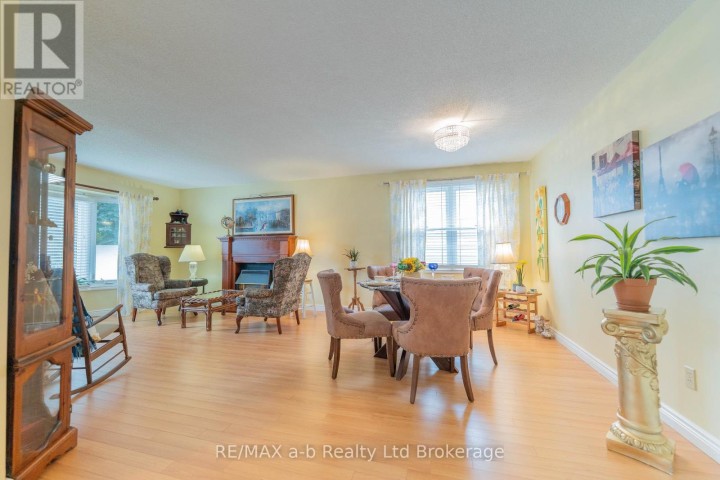 Photo 11 at 53 Hawkins Crescent, Tillsonburg Photo 11 at 53 Hawkins Crescent, Tillsonburg