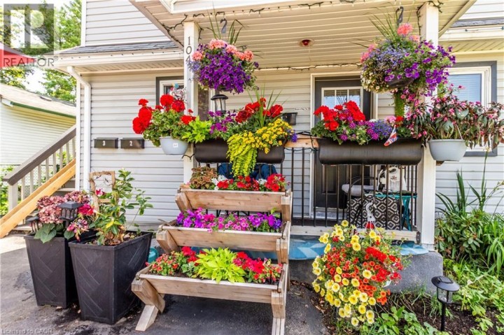 Photo 4 at 104 Oakwood Avenue, Cambridge