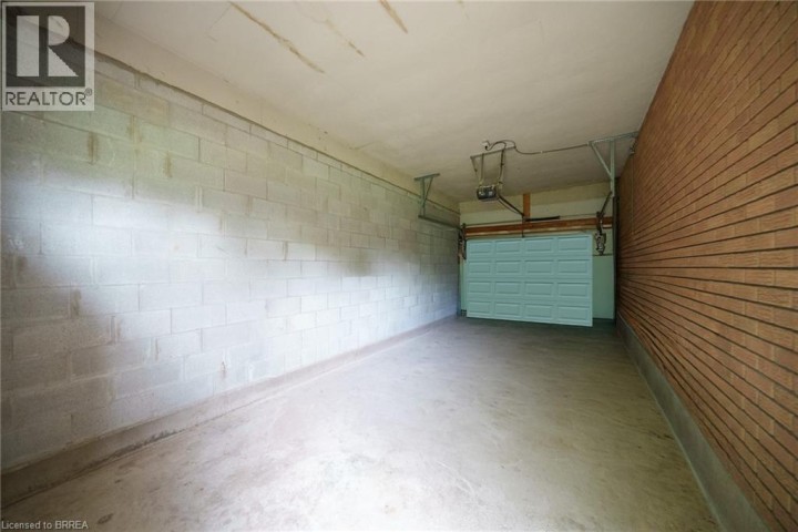 Photo 33 at 91 Varadi Avenue, Brantford