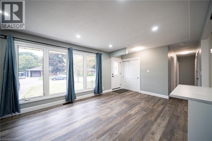 Photo 5 at 91 Varadi Avenue, Brantford