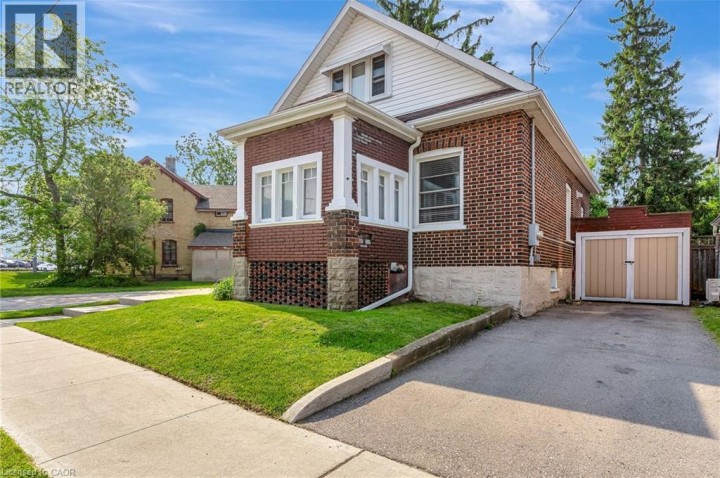 Photo 2 at 8 Wright Avenue, Cambridge