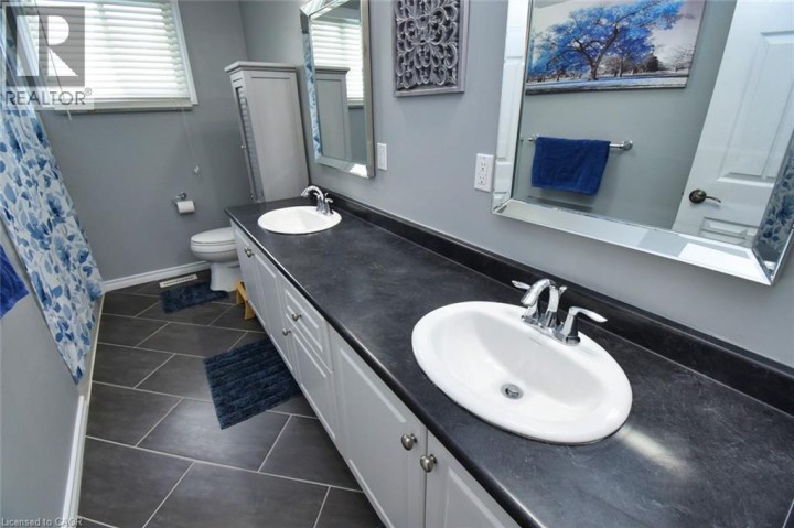 Photo 22 at 3 Evelyn Street, Brantford