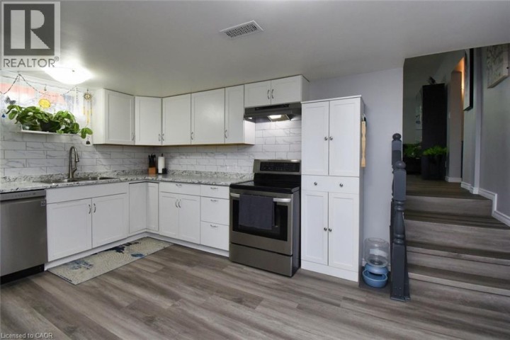 Photo 27 at 3 Evelyn Street, Brantford