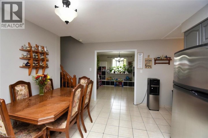 Photo 13 at 3 Evelyn Street, Brantford