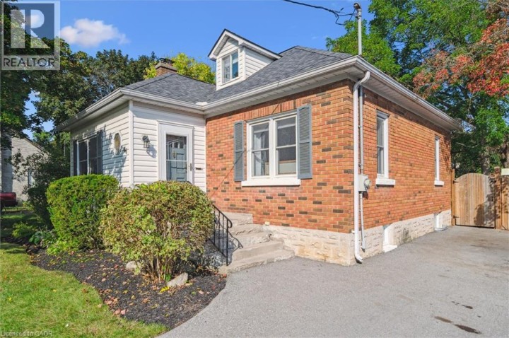 Photo 3 at 96 Selkirk Street, Cambridge