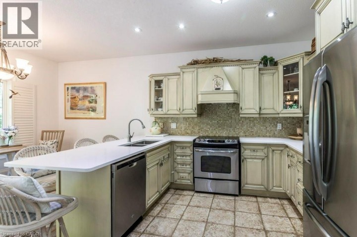 Photo 12 at 747 Garden Court Crescent, Woodstock Photo 12 at 747 Garden Court Crescent, Woodstock