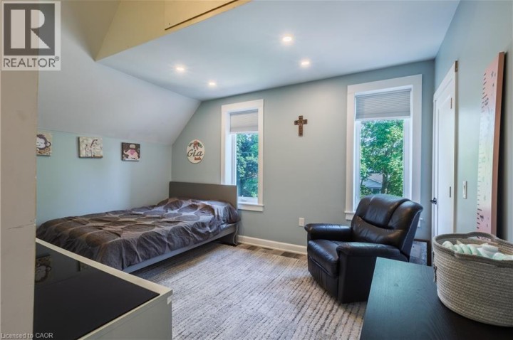 Photo 22 at 499 Canterbury Street, Woodstock