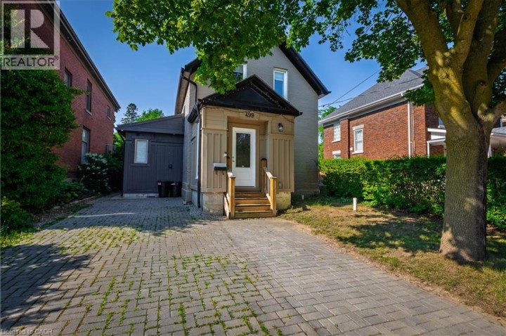 Photo 3 at 499 Canterbury Street, Woodstock