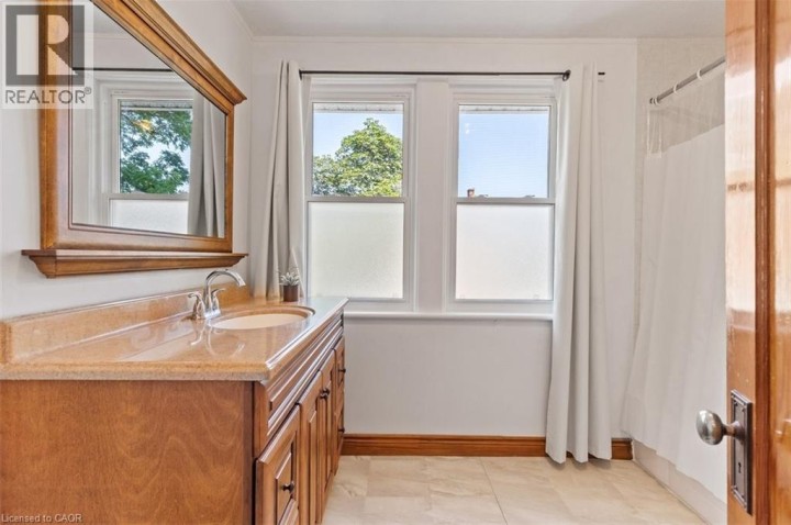 Photo 13 at 456 Waterloo Street S, Cambridge Photo 13 at 456 Waterloo Street S, Cambridge