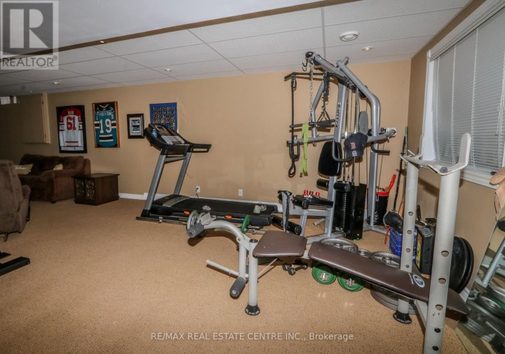 Photo 25 at 119 Hume Drive, Cambridge