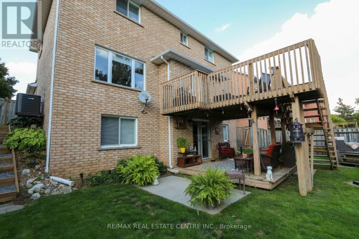 Photo 28 at 119 Hume Drive, Cambridge