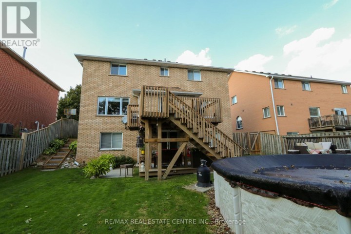 Photo 29 at 119 Hume Drive, Cambridge