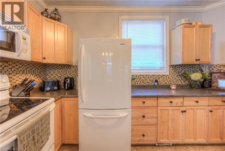 Photo 13 at 83 Bond Street, Cambridge