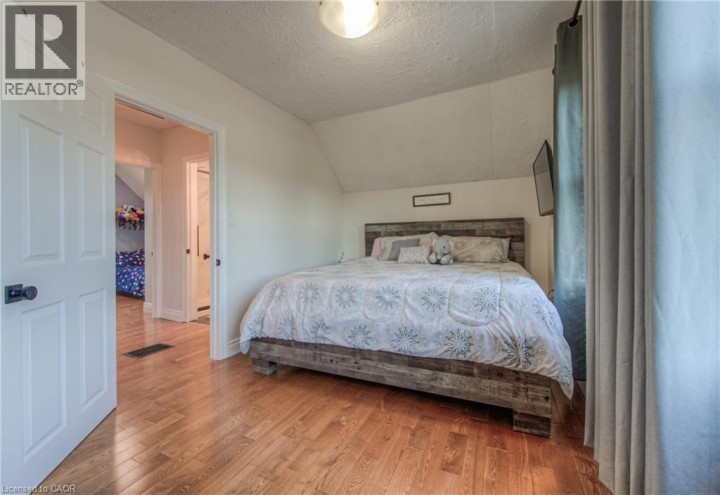 Photo 27 at 83 Bond Street, Cambridge