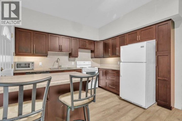 Photo 17 at 31 Bruce Street, Cambridge