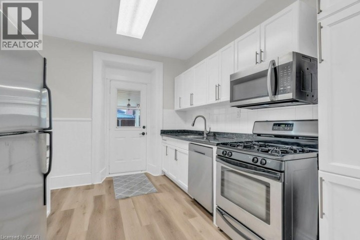 Photo 7 at 31 Bruce Street, Cambridge