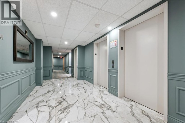 Photo 10 at 237 KING Street W 703, Cambridge