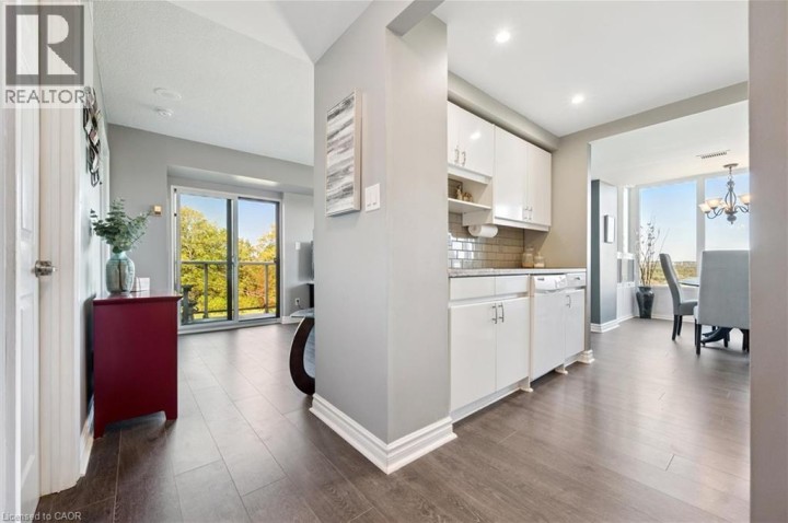 Photo 15 at 237 KING Street W 703, Cambridge