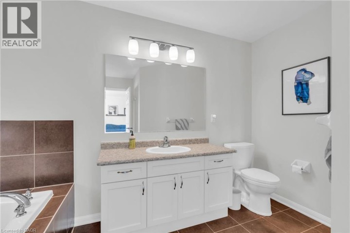 Photo 24 at 36 Beattie Crescent, Cambridge