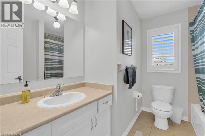 Photo 30 at 36 Beattie Crescent, Cambridge