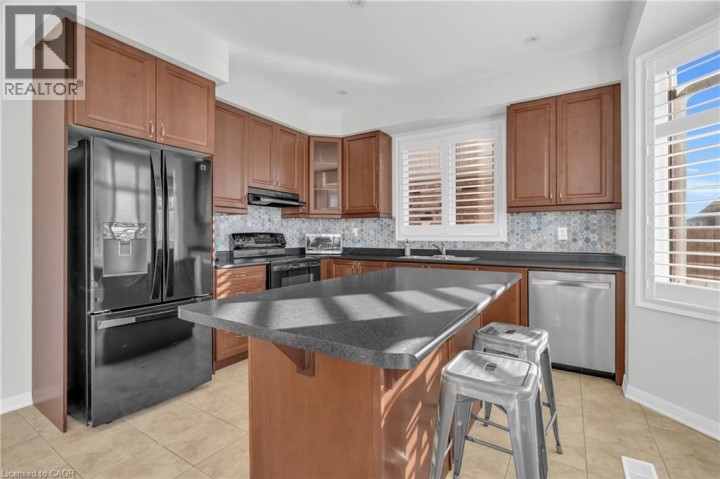 Photo 13 at 36 Beattie Crescent, Cambridge