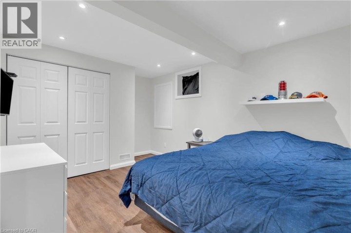 Photo 38 at 36 Beattie Crescent, Cambridge