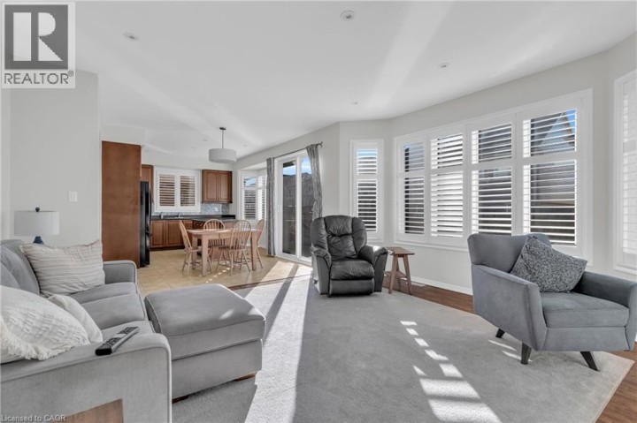 Photo 18 at 36 Beattie Crescent, Cambridge