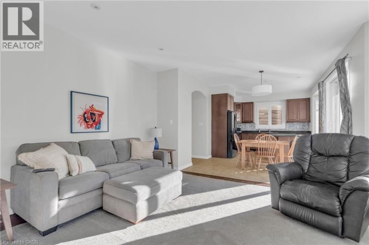 Photo 19 at 36 Beattie Crescent, Cambridge