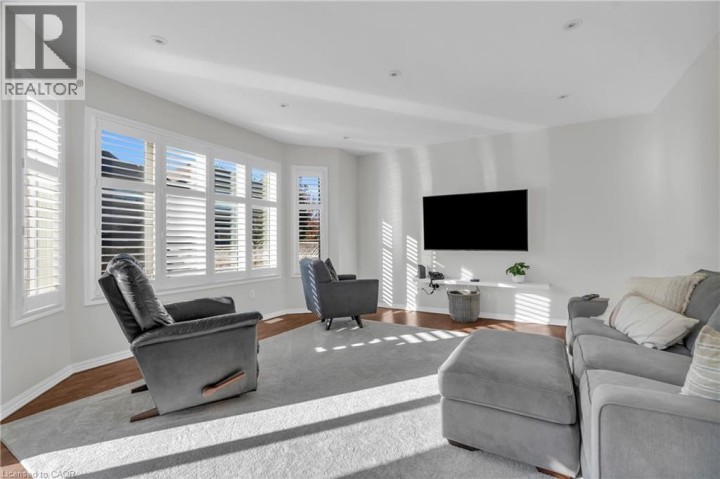 Photo 16 at 36 Beattie Crescent, Cambridge