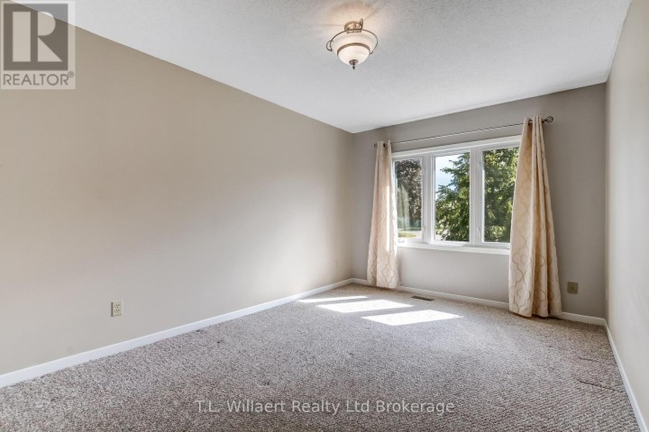 Photo 14 at 62 Edwin Crescent, Tillsonburg Photo 14 at 62 Edwin Crescent, Tillsonburg