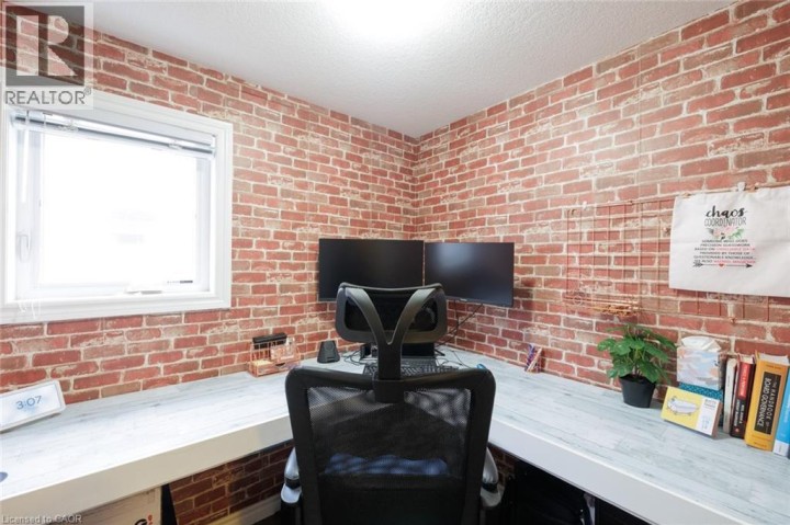 Photo 31 at 31 Broadoaks Drive, Cambridge