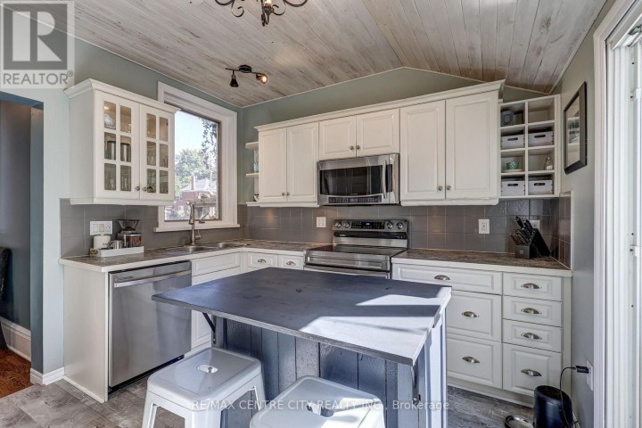 Photo 16 at 134 Wellington Street, St. Thomas