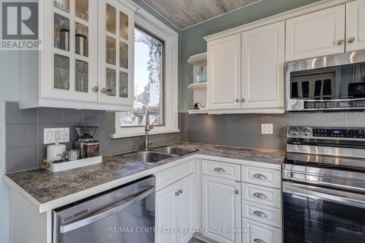 Photo 18 at 134 Wellington Street, St. Thomas