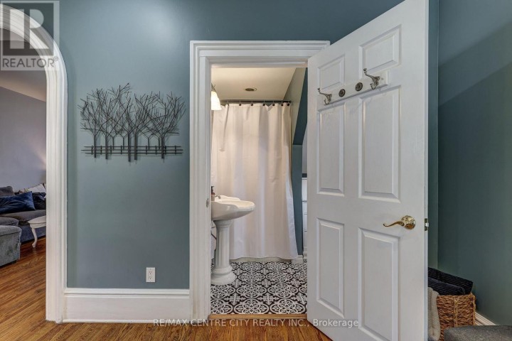 Photo 23 at 134 Wellington Street, St. Thomas