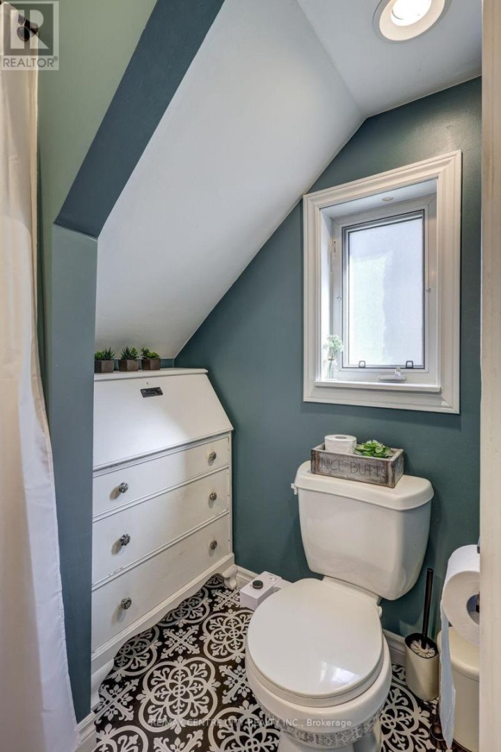 Photo 25 at 134 Wellington Street, St. Thomas