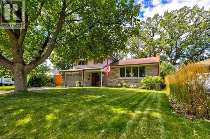 Photo 2 at 20 Taylor Crescent, Cambridge