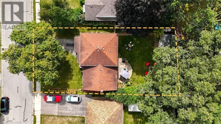 Photo 4 at 20 Taylor Crescent, Cambridge