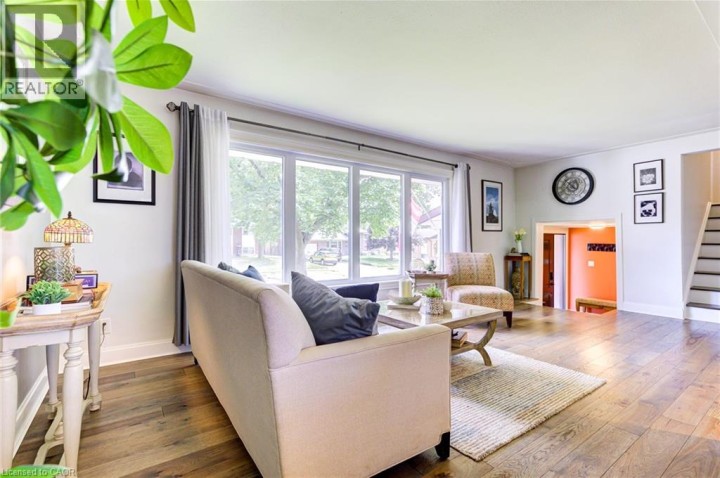 Photo 11 at 20 Taylor Crescent, Cambridge