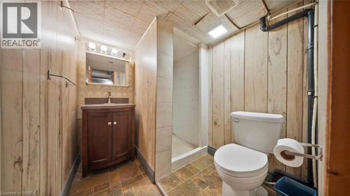 Photo 18 at 25 Kensington Avenue, Brantford