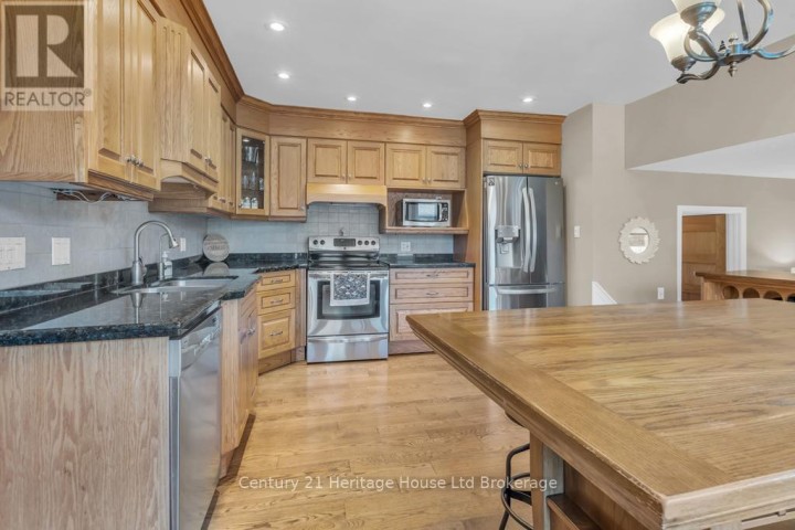 Photo 11 at 4 Demeyere Avenue, Tillsonburg Photo 11 at 4 Demeyere Avenue, Tillsonburg