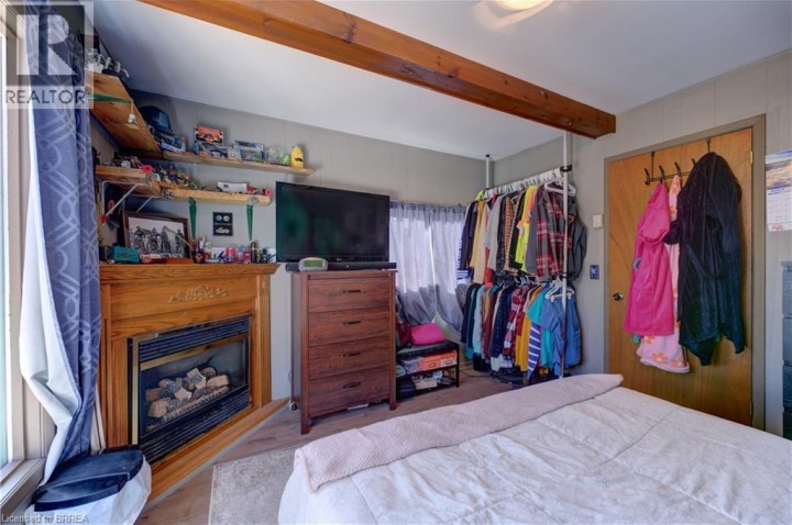 Photo 17 at 111 Erie Avenue, Brantford