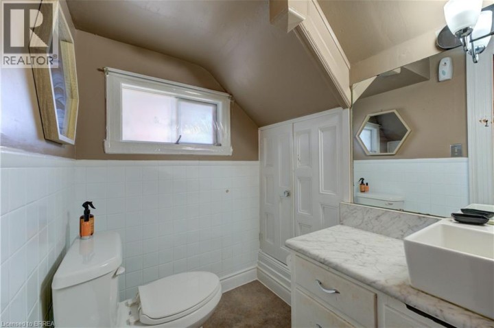Photo 18 at 111 Erie Avenue, Brantford