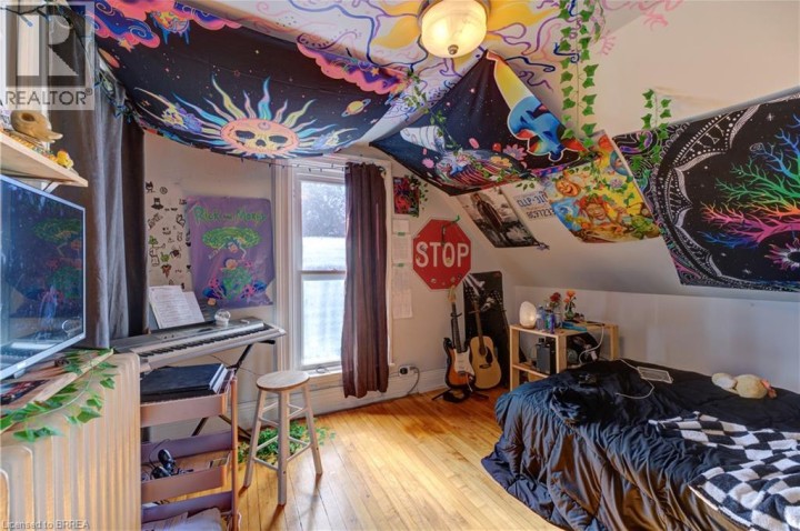 Photo 20 at 111 Erie Avenue, Brantford