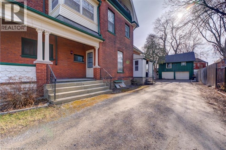 Photo 4 at 111 Erie Avenue, Brantford